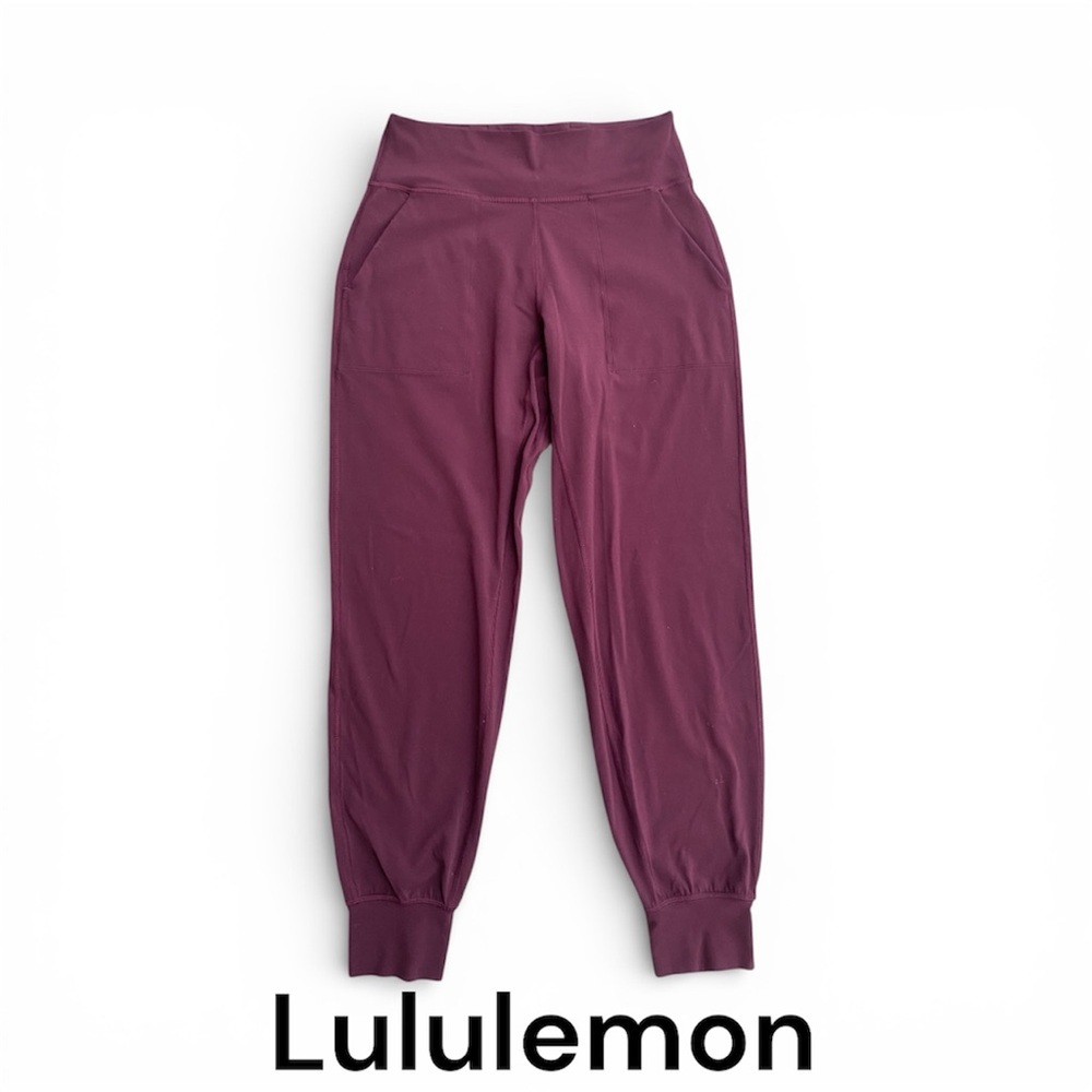 Lululemon Plum Burgundy Jogger Pants Women’s Size 6 High Rise Athleisure